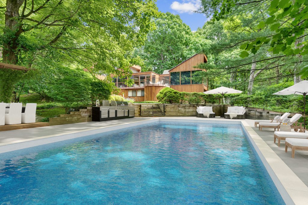 3d virtual renovation outside pool added