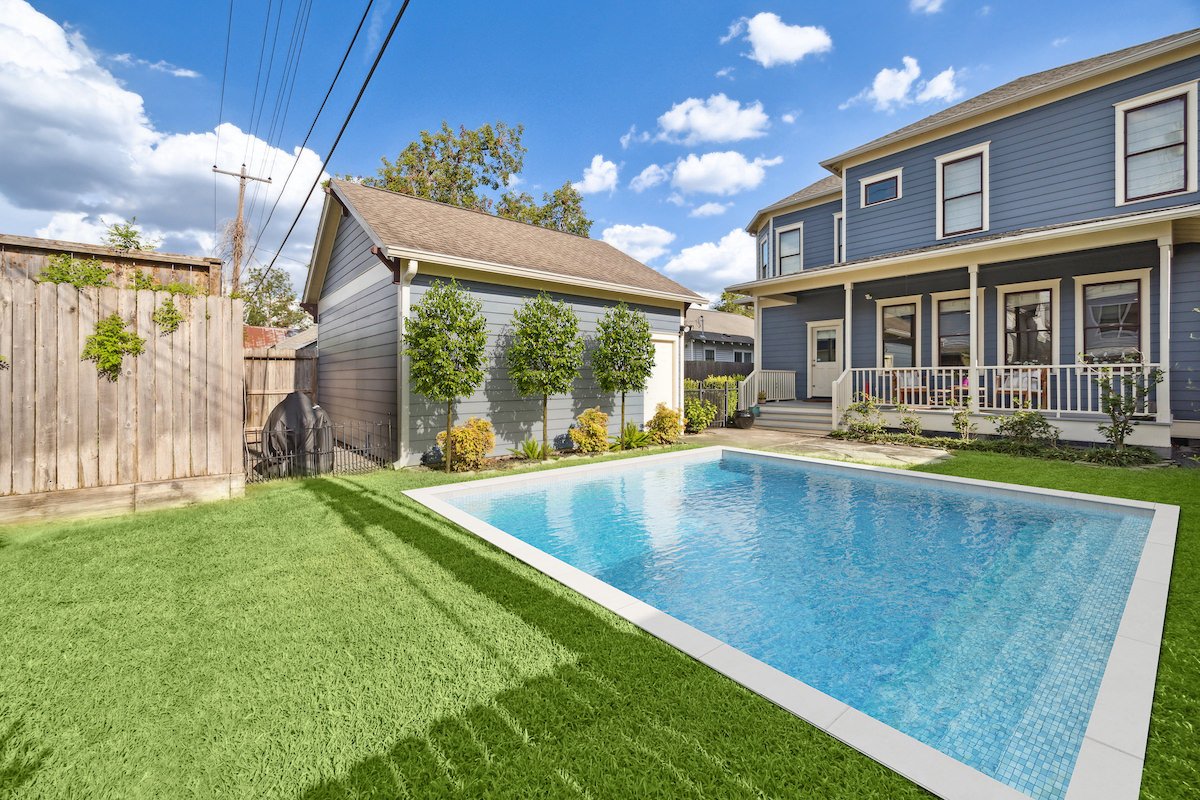 3d renovation adding a pool to the exterior