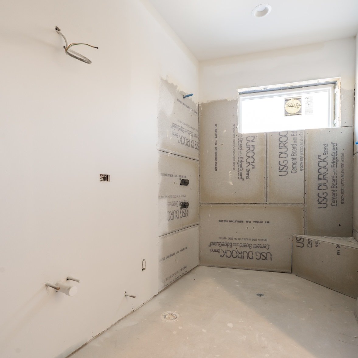 unfinished bathroom that needs to be shown completed for sale