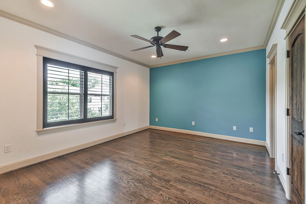 empty room needing staging