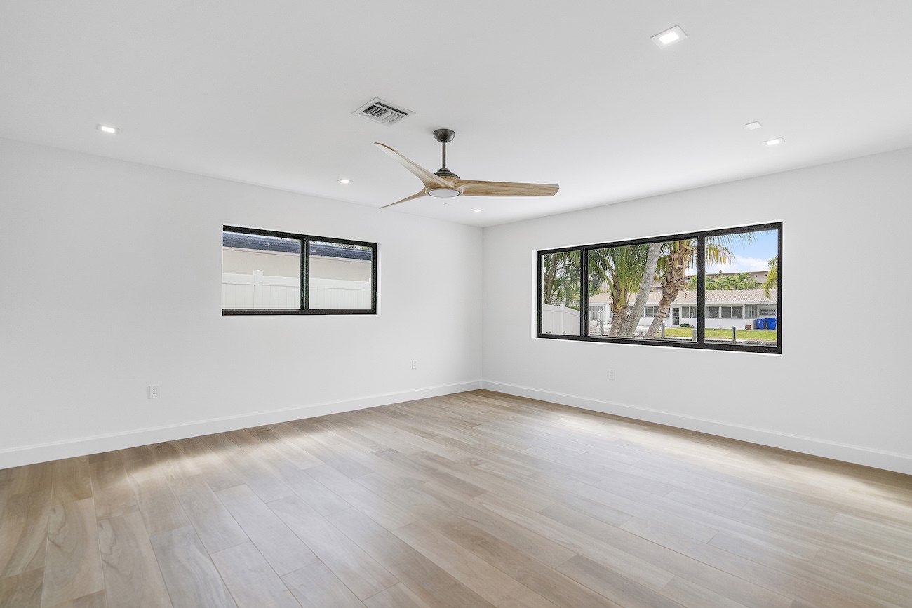 living room before virtual staging